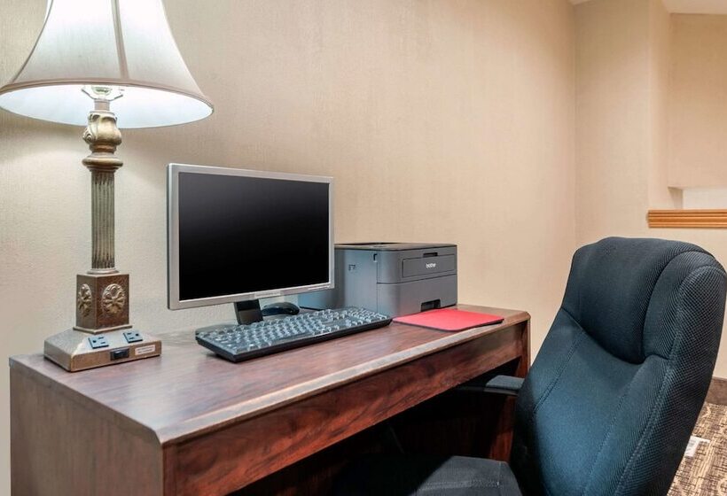 فندق Comfort Inn Limon