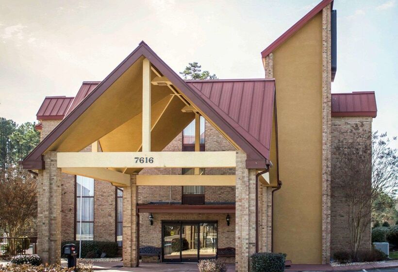 ホテル Comfort Inn & Suites Fuquay Varina