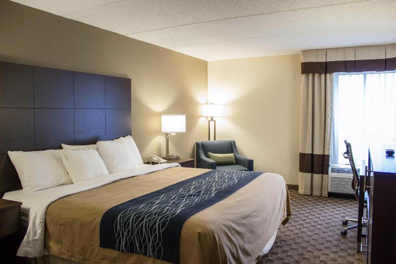 ホテル Comfort Inn & Suites Fuquay Varina