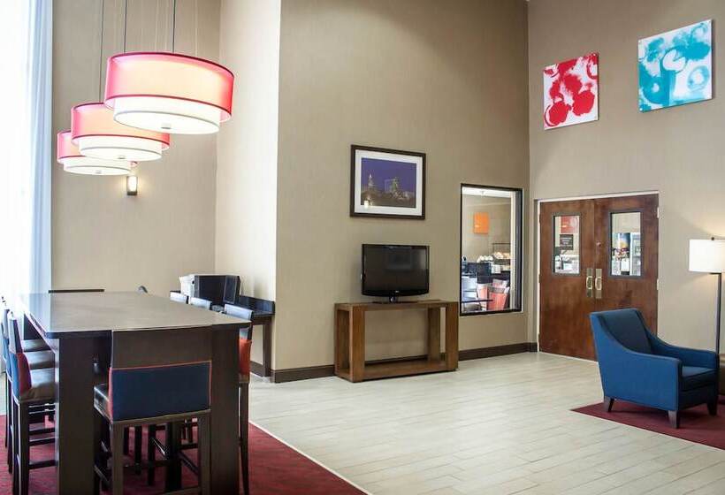 ホテル Comfort Inn & Suites Fuquay Varina