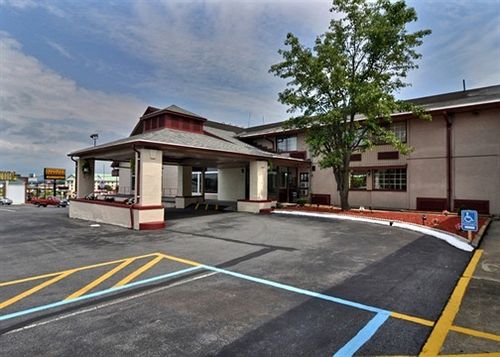 Отель Econo Lodge