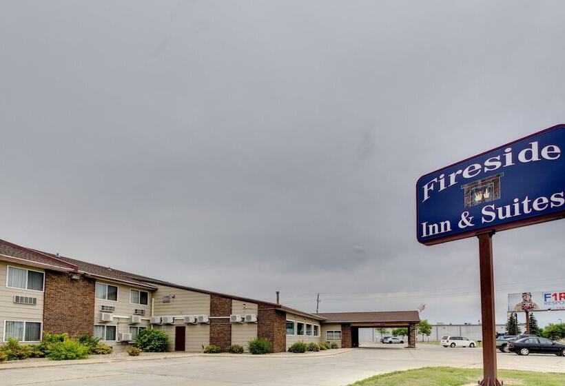 فندق Fireside Inn And Suites