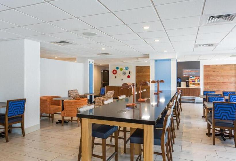فندق Holiday Inn Express   Lorton, An Ihg