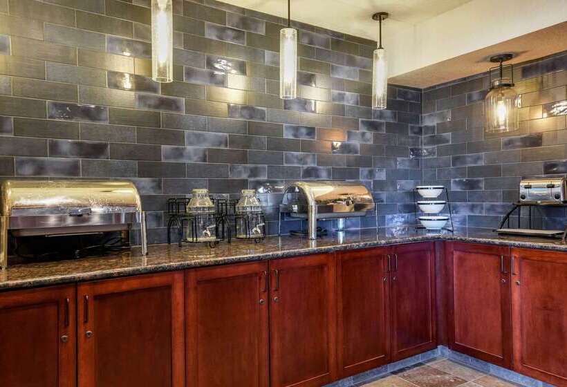 Kathryn Riverfront Inn, Ascend Hotel Collection