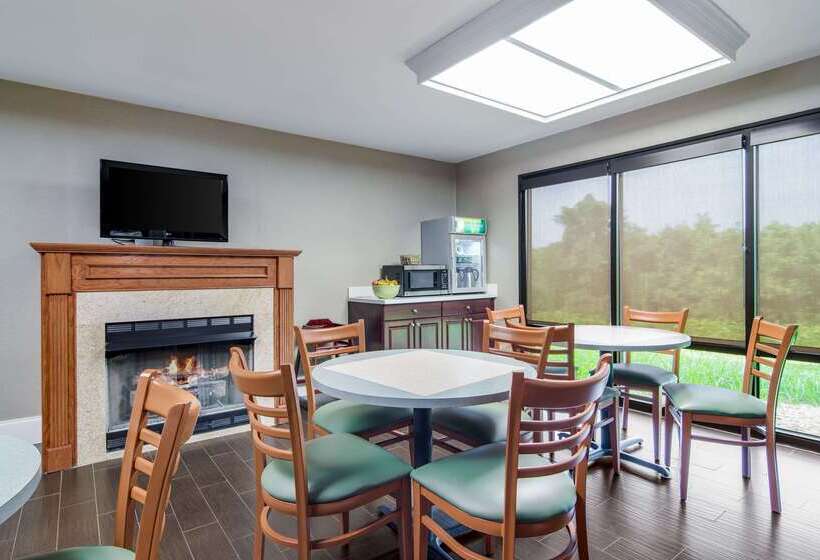 هتل Quality Inn & Suites Canton, Ga