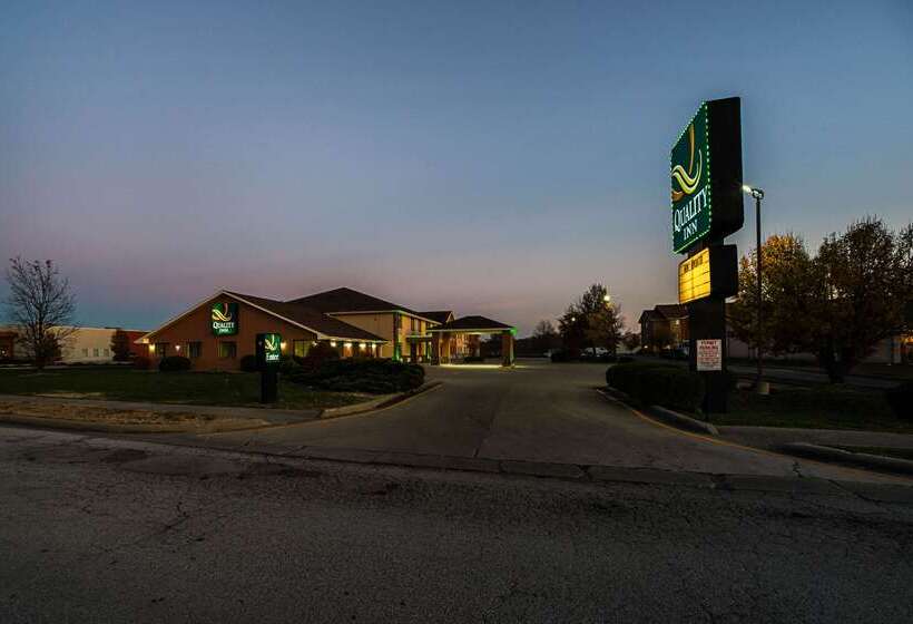 בית מלון כפרי Quality Inn Carbondale University Area