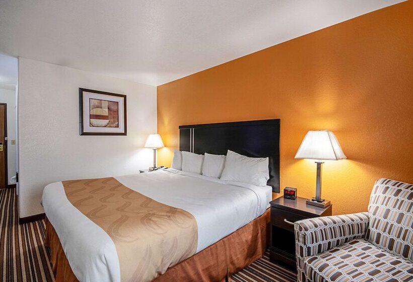 هتل Quality Inn