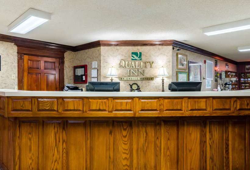 هتل Quality Inn Eureka Springs South