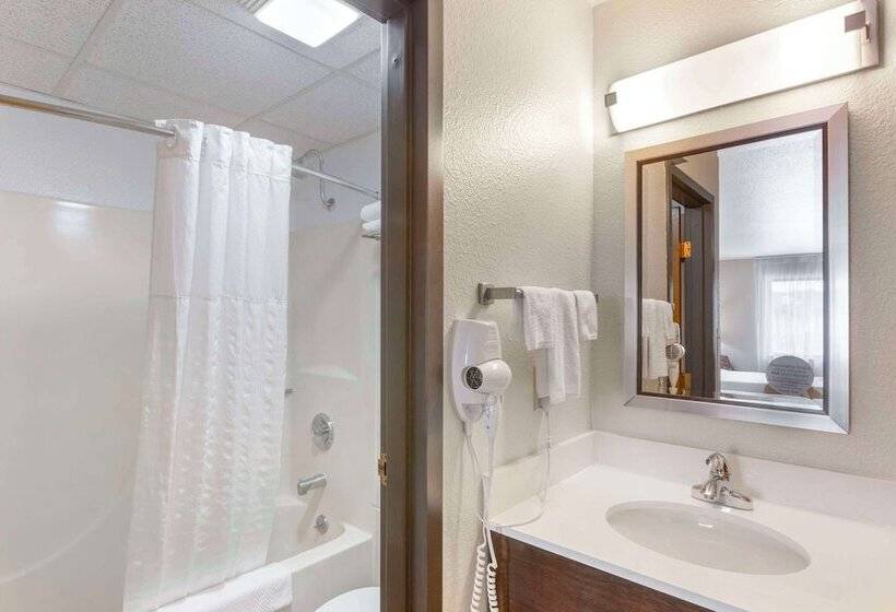 Отель Quality Inn Hamilton Bitterroot Valley