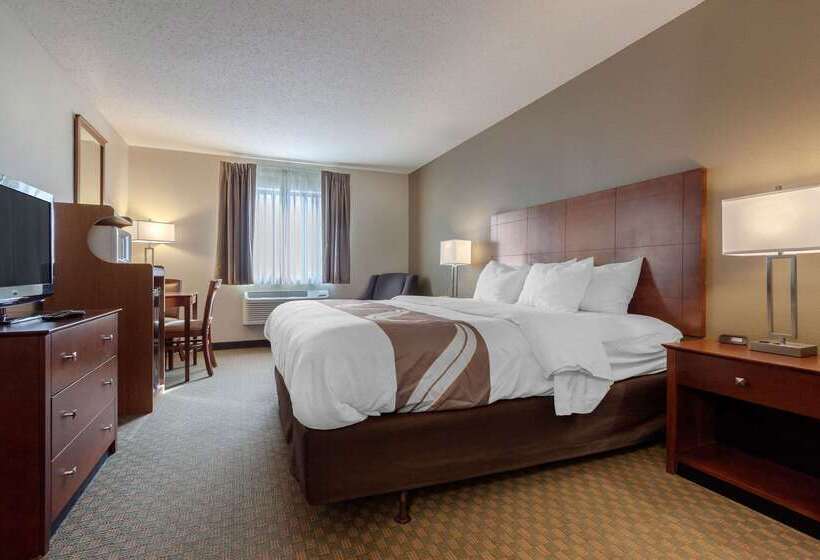 فندق Quality Inn Hays I70
