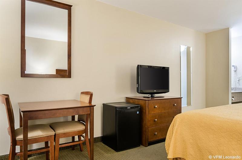 فندق Quality Inn Hays I70