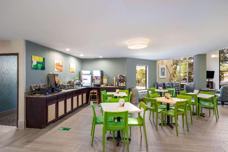 ホテル Quality Inn Near Mcas Cherry Point