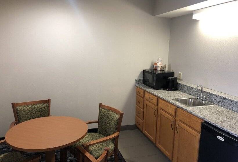 בית מלון כפרי Quality Inn Rochester South