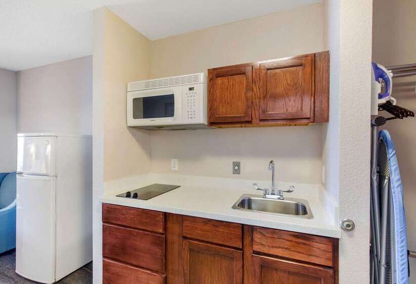 בית מלון כפרי Quality Inn & Suites Port Arthur  Nederland