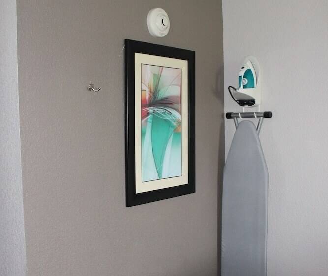 בית מלון כפרי Quality Inn & Suites Port Arthur  Nederland