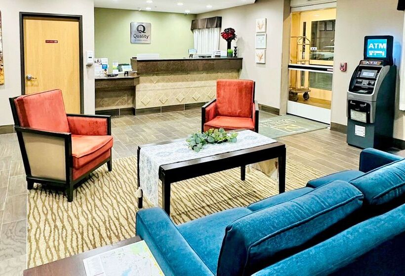 هتل Quality Inn & Suites Wisconsin Dells Downtown   Waterparks Area