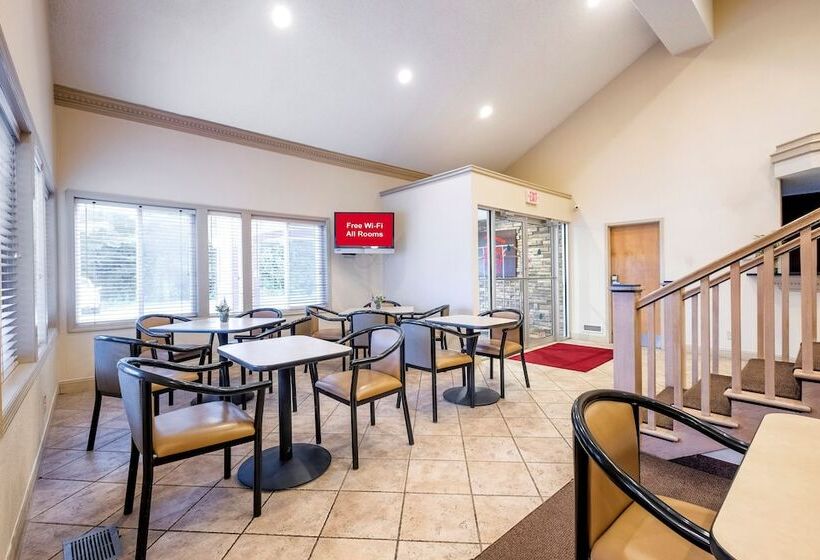 בית מלון כפרי Red Roof Inn Clifton Park