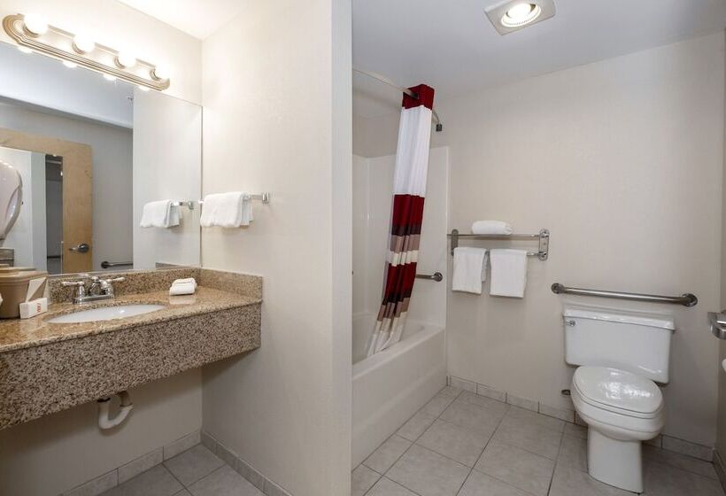 בית מלון כפרי Red Roof Inn Clifton Park