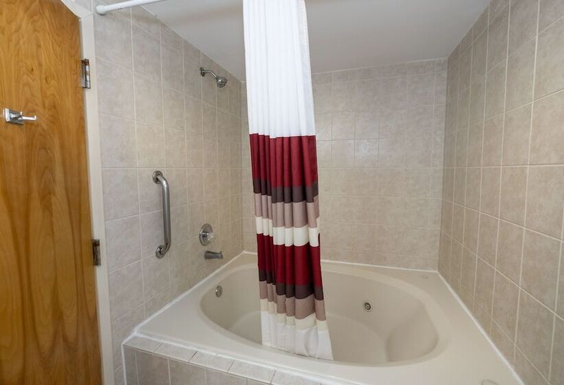 בית מלון כפרי Red Roof Inn Clifton Park