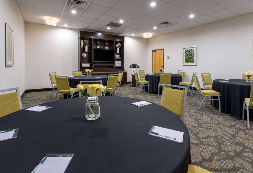 هتل Wingate By Wyndham Valdosta/moody Afb