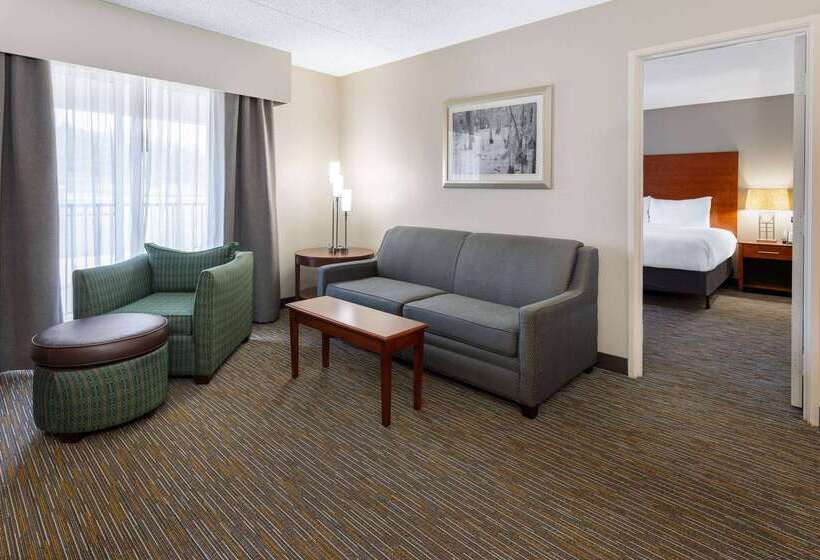 هتل Wingate By Wyndham Valdosta/moody Afb