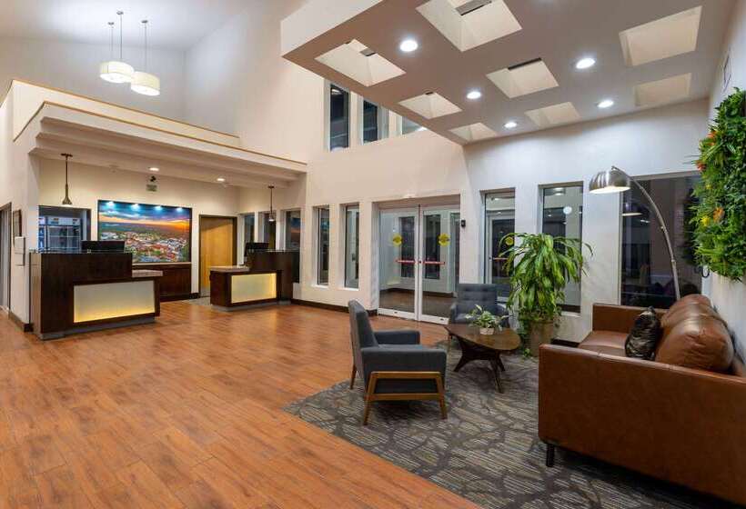 هتل Wingate By Wyndham Valdosta/moody Afb
