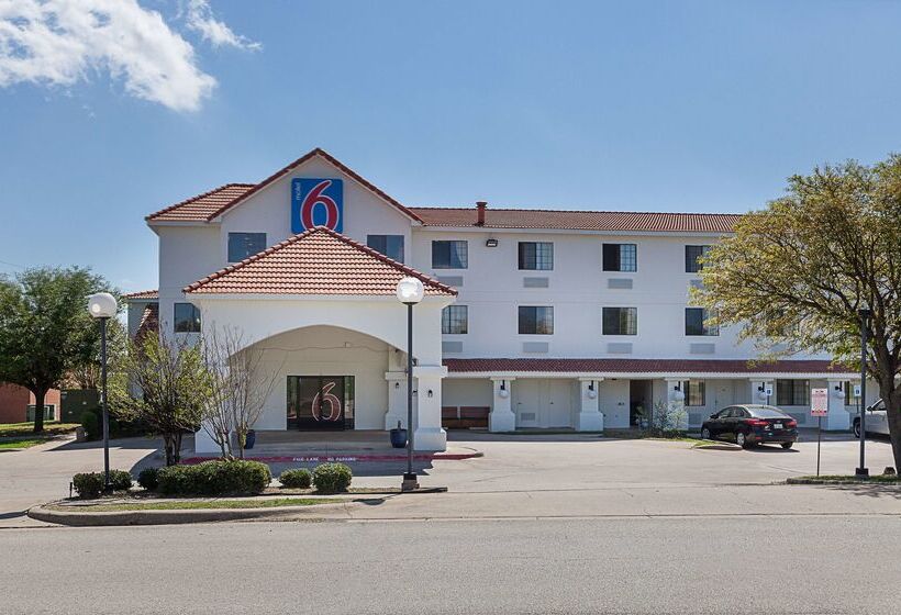 Motel 6 Bedford, Tx   Fort Worth