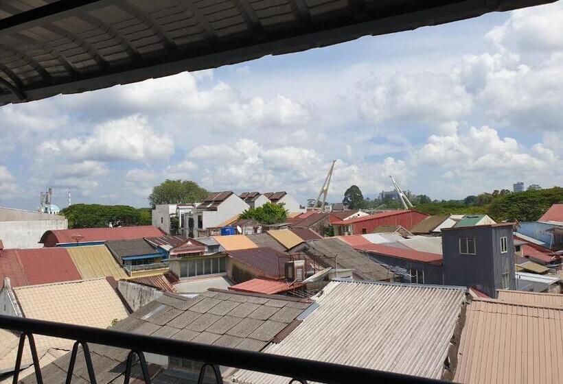 هاستل Hornbill's Nest Kuching