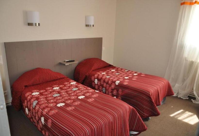 مبيت وإفطار Auberge Des Platanes