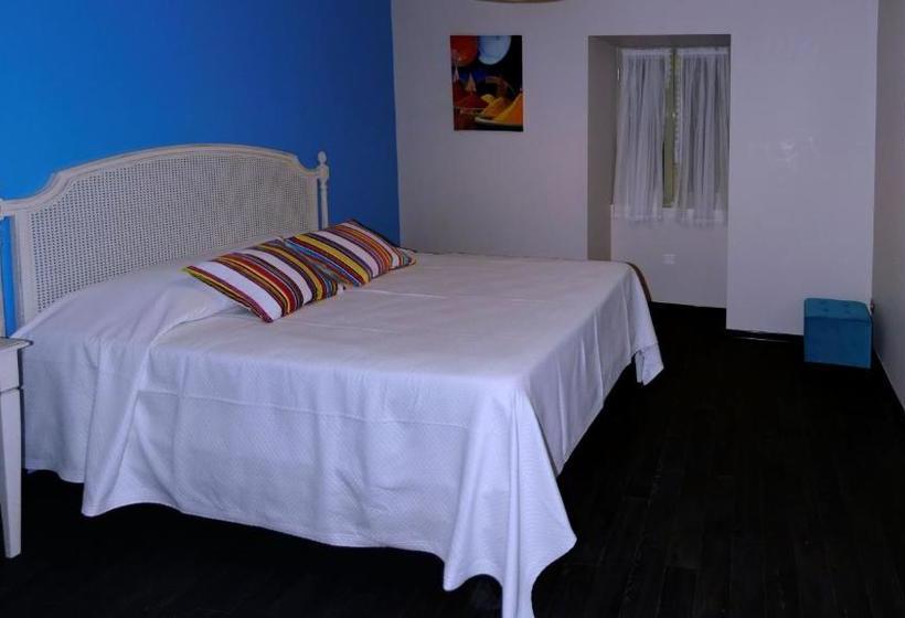 مبيت وإفطار Auberge Des Platanes