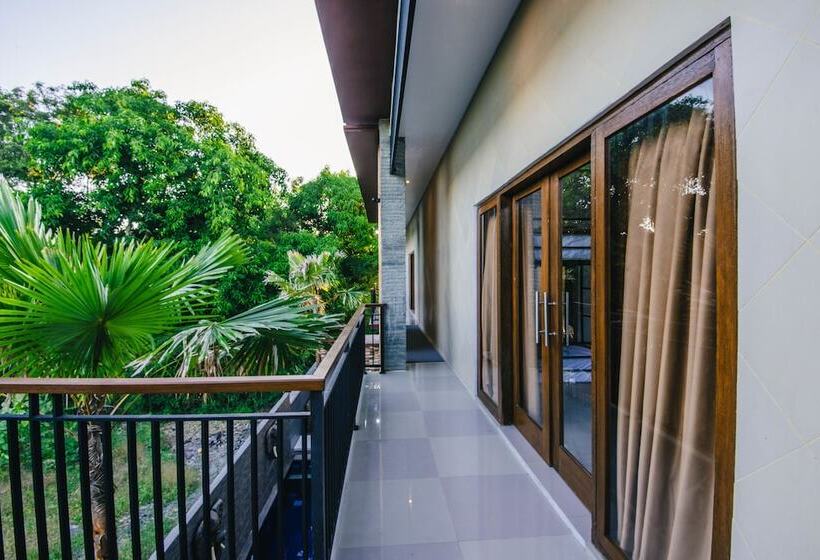Mai Hostel Lembongan   Adults Only