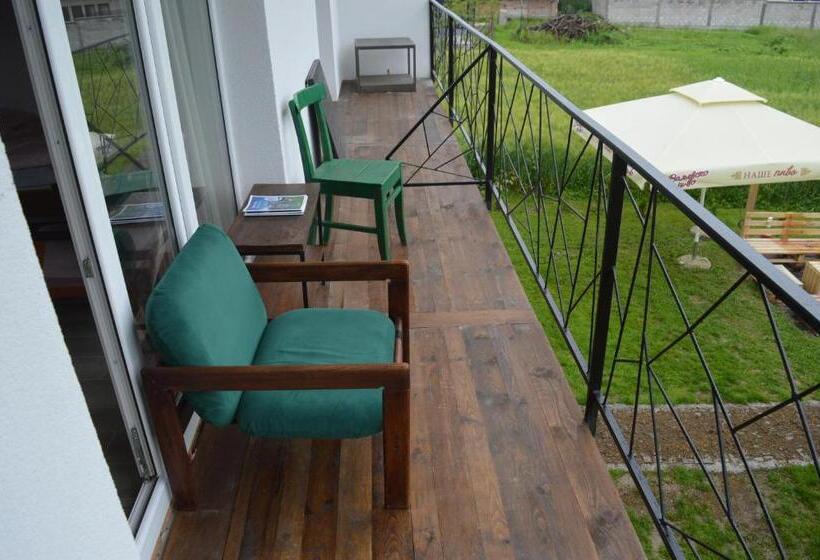 Mystic River Design Hostel