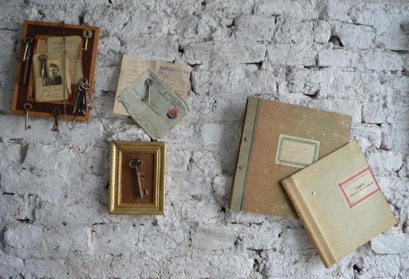 Mystic River Design Hostel