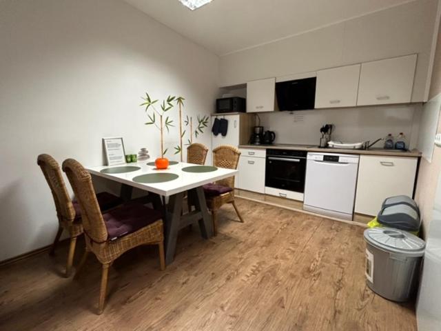 پانسیون Motel De Winter   Motel   Apartmenthaus   Monteurzimmer