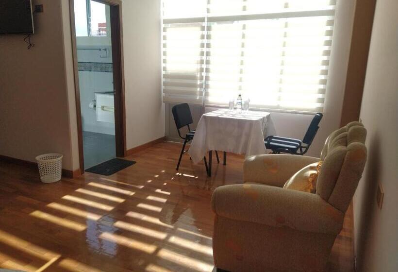 هاستل Hostal Alvasar