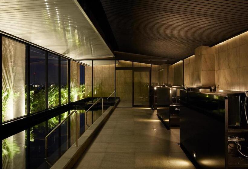 هتل Isoras Cikarang