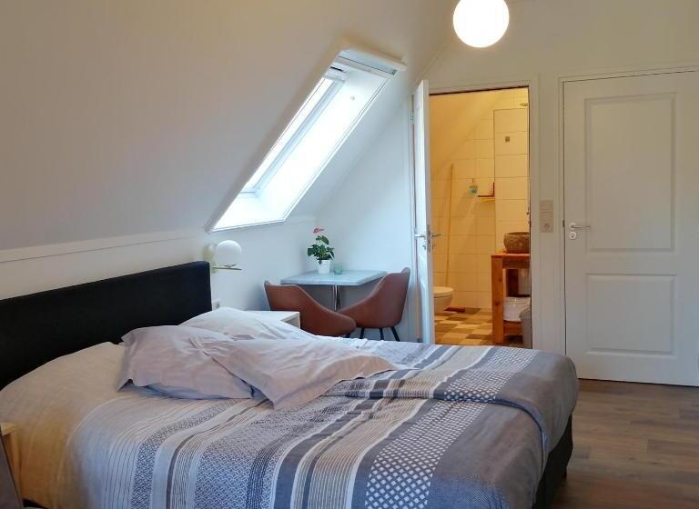 تختخواب و صبحانه Veenemaat