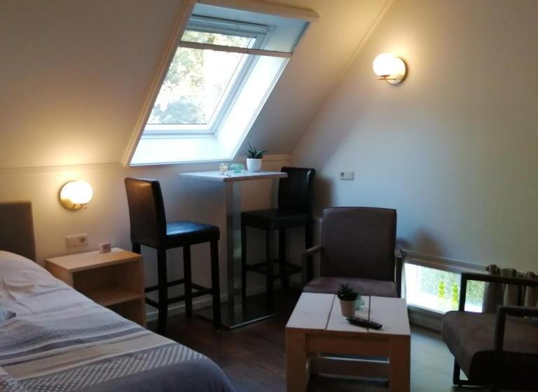 تختخواب و صبحانه Veenemaat