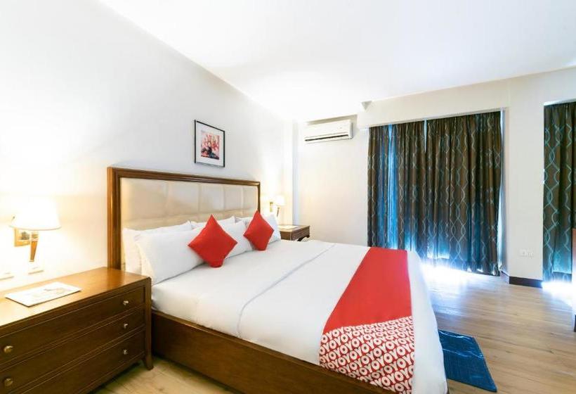 فندق Capital O 176 Bliss