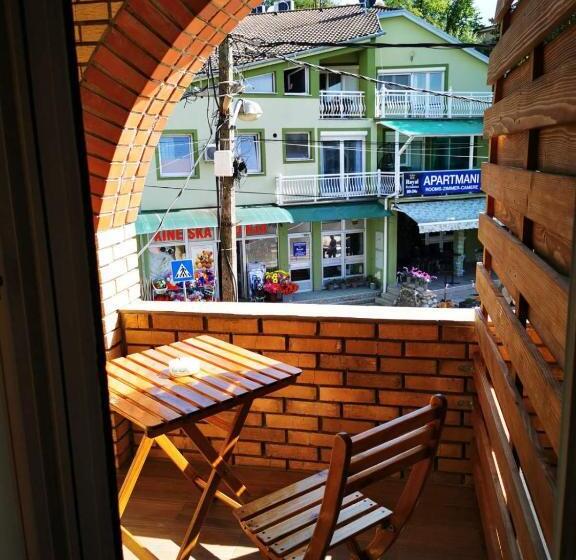 پانسیون Mom`s House