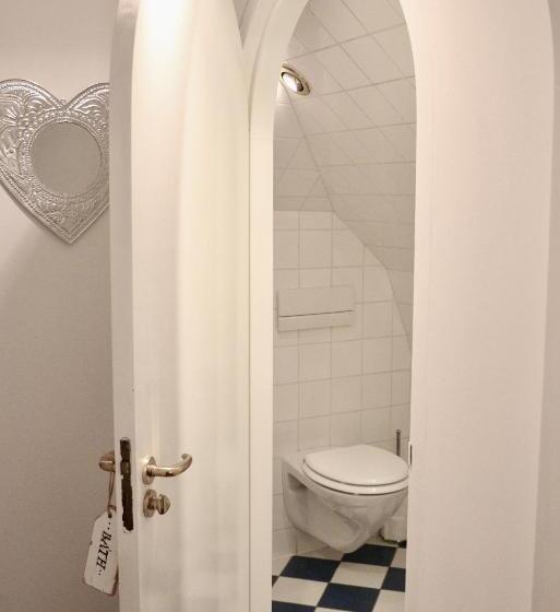 ペンション Cavalli's Cottage