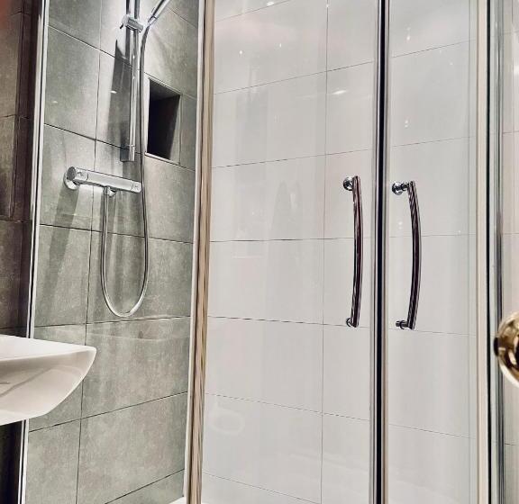 مبيت وإفطار The Diamond Inn