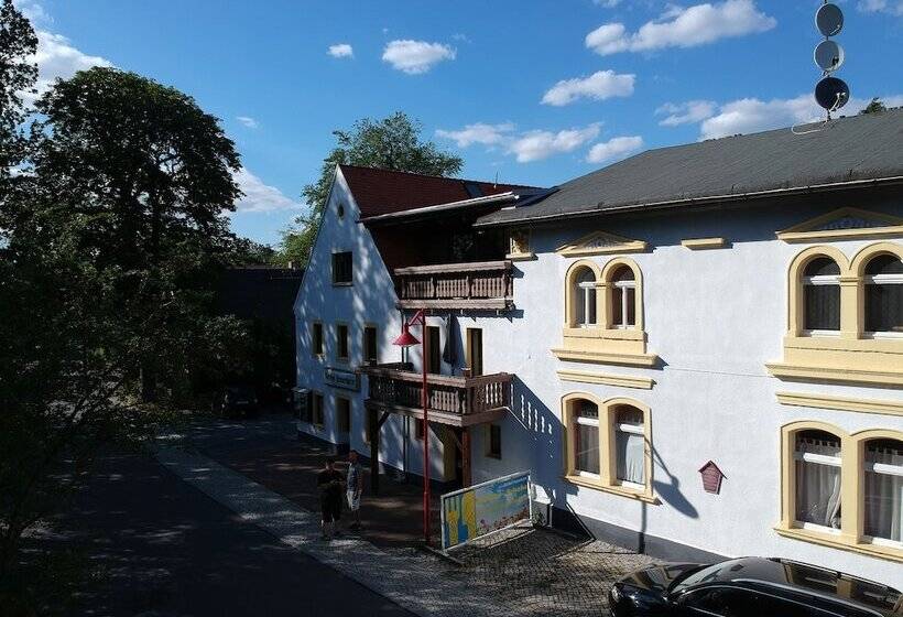 هتل Sennerhütte Land