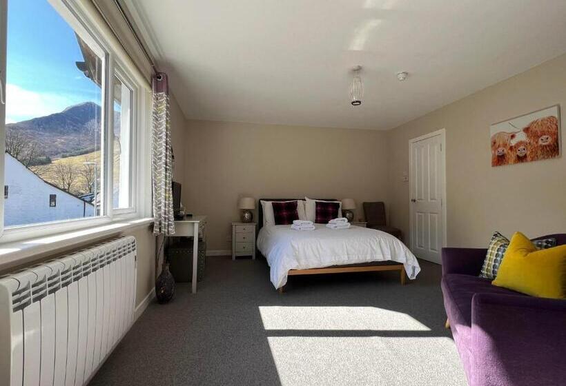 Пансион Strathassynt Guest House