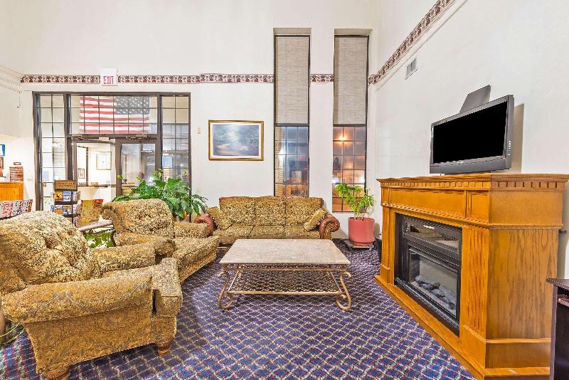 هتل Americas Best Value Inn & Suites Fort Worth South