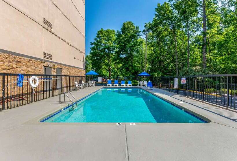 호텔 Comfort Inn Charlotte Airport Uptown