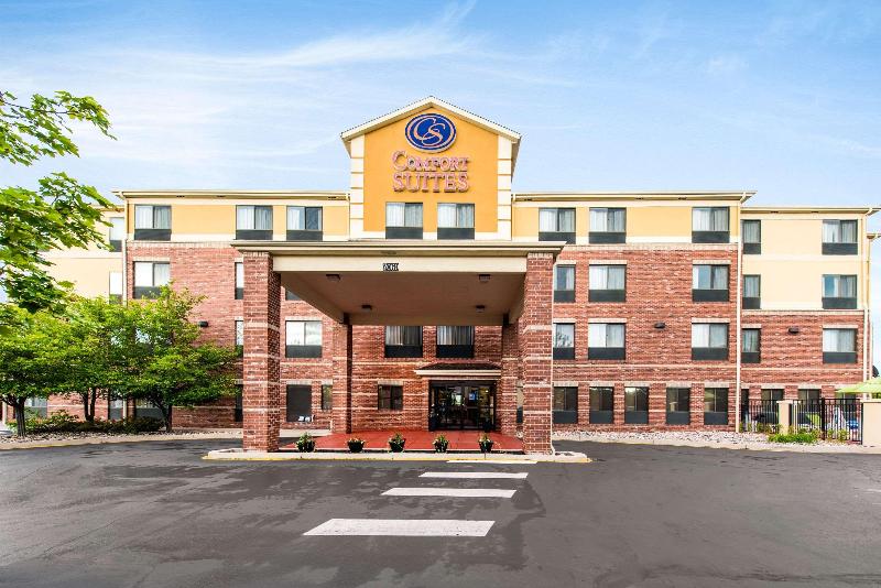 Отель Comfort Suites Highlands Ranch Denver Tech Center Area