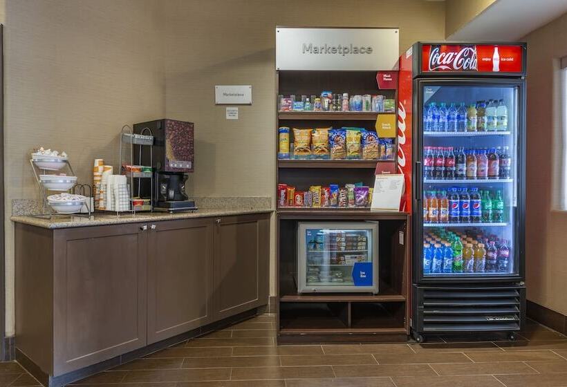 Отель Comfort Suites Highlands Ranch Denver Tech Center Area