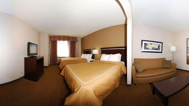هتل Comfort Suites