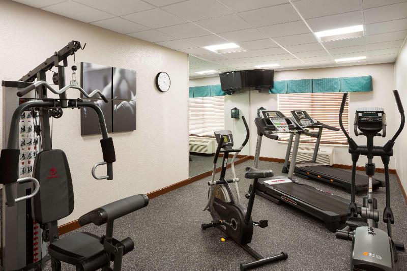 هتل Country Inn & Suites By Radisson, Grand Rapids Airport, Mi